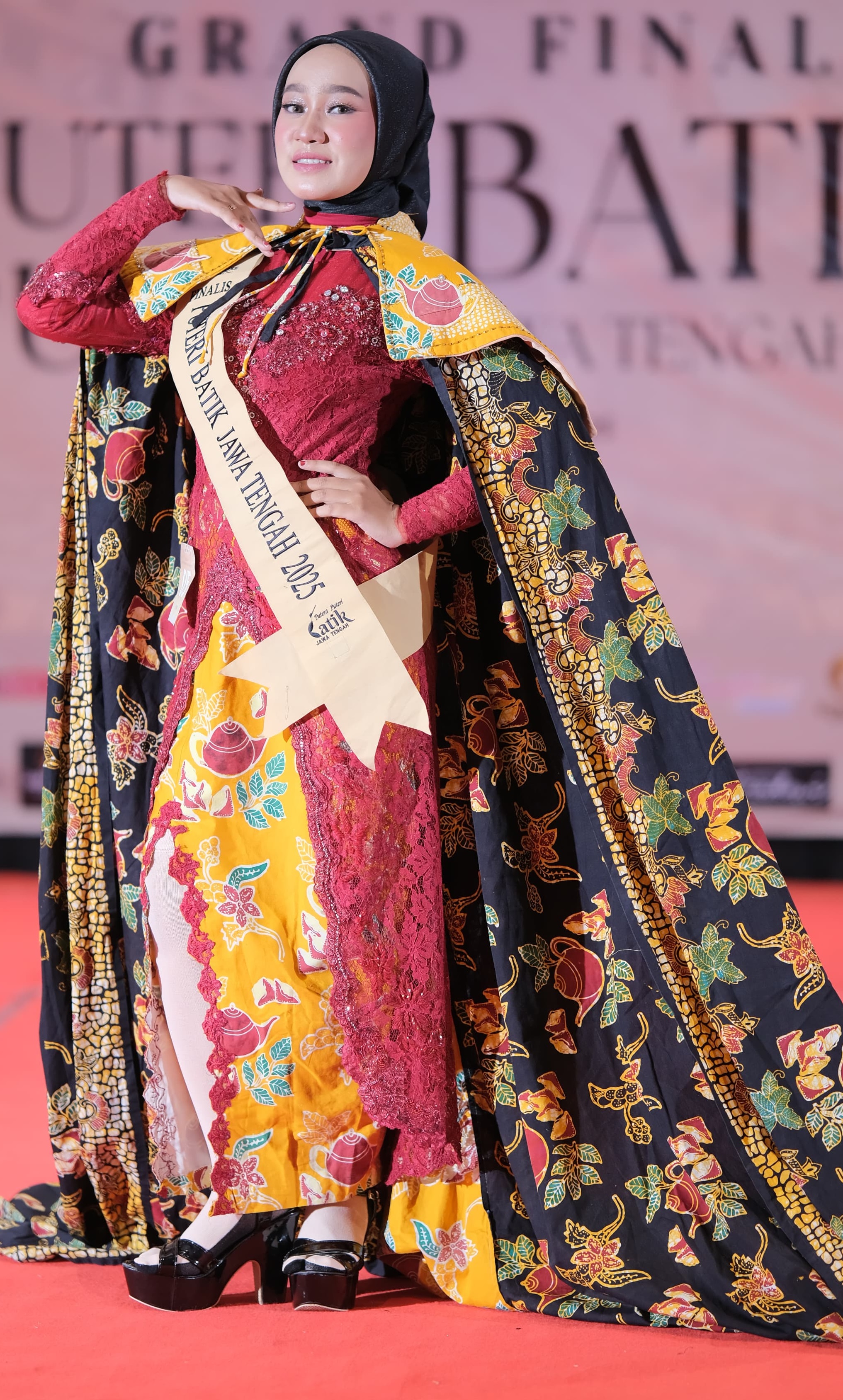 Putri-Batik-4