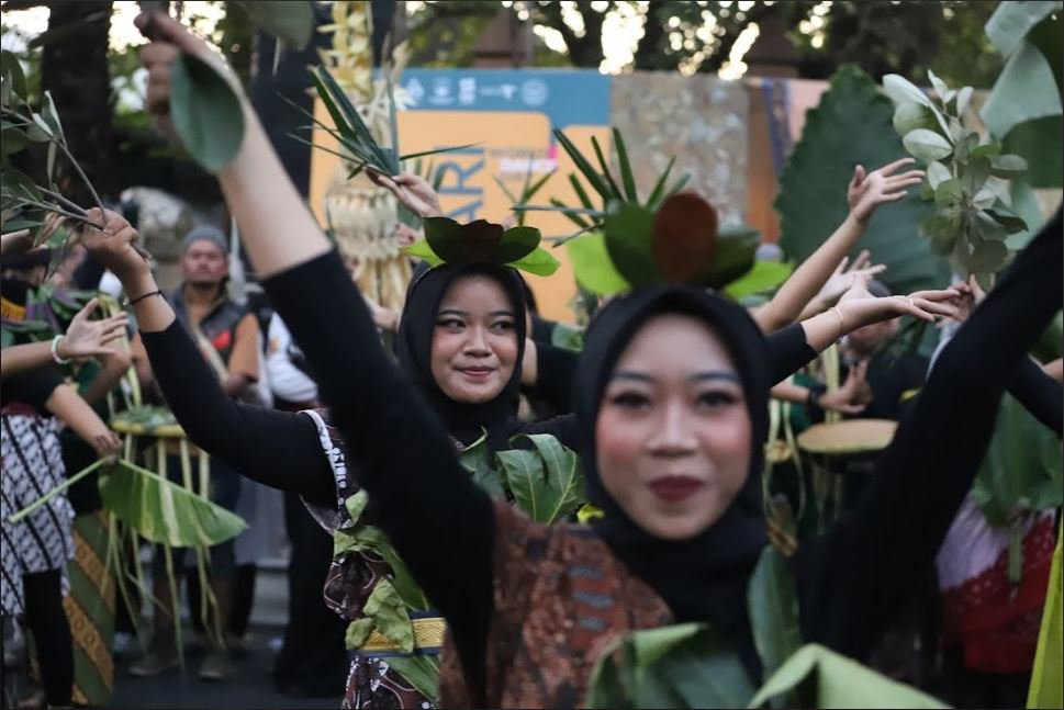 UKM Sentra UIN Surakarta Aktif Ikuti Solo Menari 2025