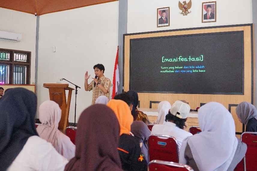 Suara Adalah Manifestasi Dari Isi Bacaan Kita, Dista FM UIN Surakarta Gelar Workshop Konten Kreator dan Voice Over