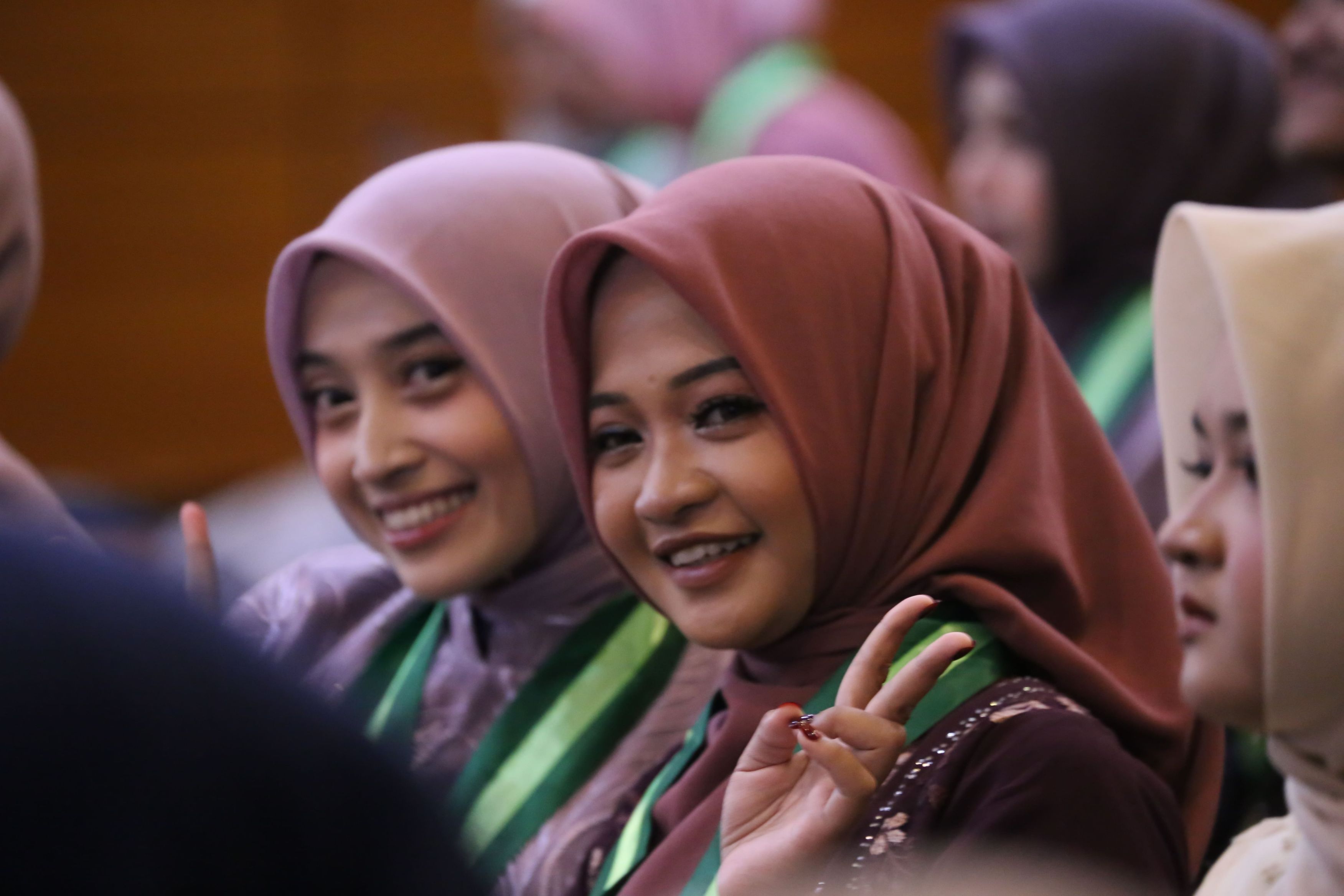 84 Wisudawan/ti Lulus Dari Fakultas Tarbiyah UIN Surakarta Dengan Bangga