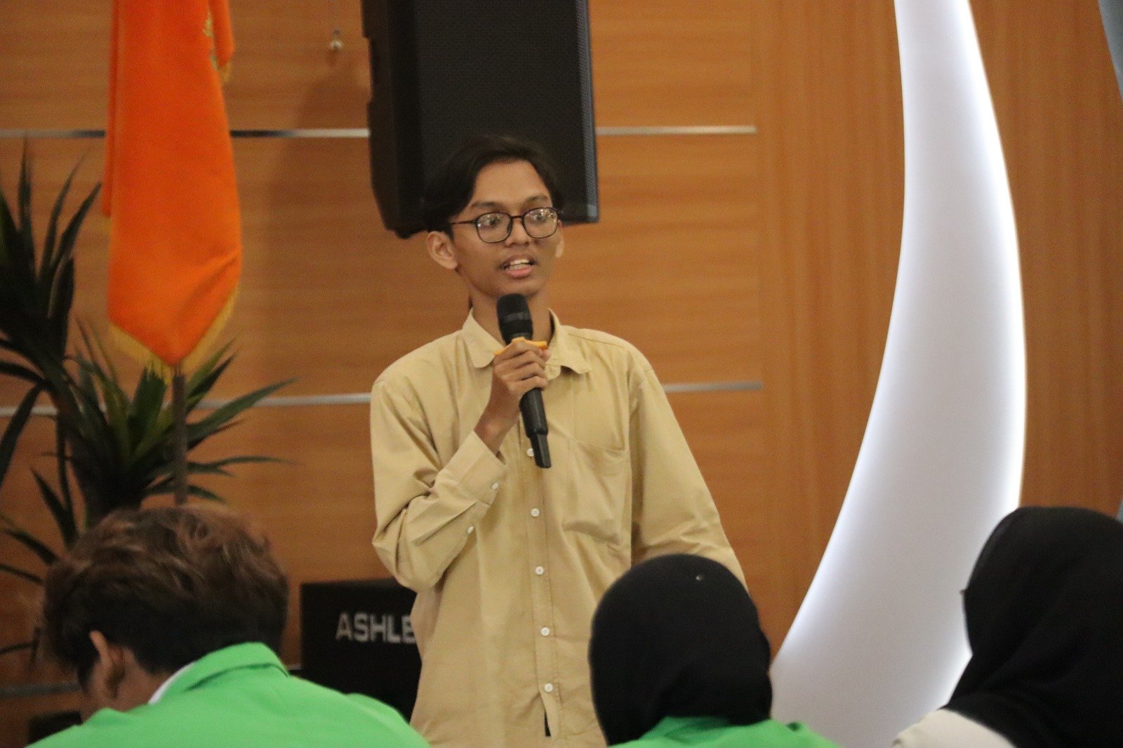 Fakultas Adab dan Bahasa UIN Surakarta Gelar Workshop Content Creator dan Launching KSM Creator Creatif