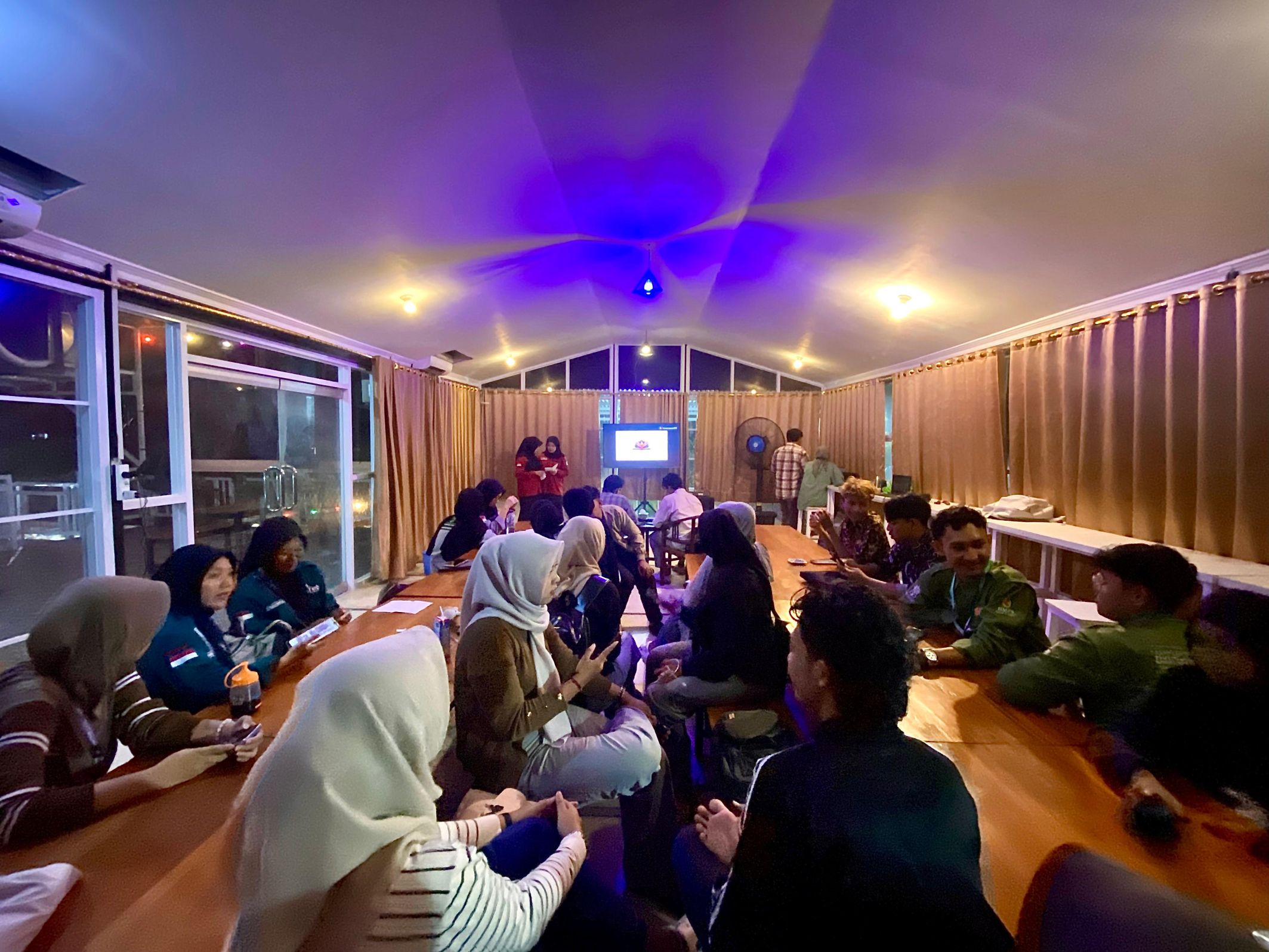 Five Minutes Organization Presentation Ajang Belajar Komunikasi Strategis Mahasiswa UIN Surakarta